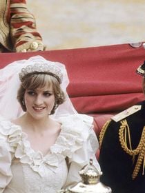 O amuleto secreto de boa sorte que princesa Diana teria usado no dia do seu casamento só veio à tona décadas depois