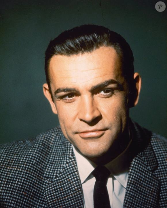 Nascido em Edimburgo, Sean Connery nunca perdeu a ligação com a Escócia e chegou a destinar todo o salário de um filme de James Bond a uma instituição educacional local
