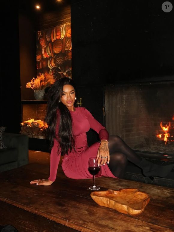 "Uma falta de respeito. O carnaval entra em um lugar das meninas que se preparam o ano inteiro, que fazem aula de para isso, para estar ali, e carregam fantasias pesadíssimas. Parcelam as fantasias. Tem todo um preparo", disparou Patrícia em entrevista