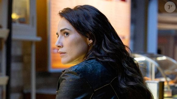 Adriana (Letícia Colin) é uma mulher altamente resiliente na novela 'Quem Ama Cuida'