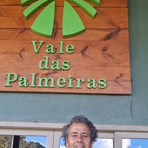 Aos 63 anos, Marcos Palmeira concilia a carreira de ator com a administração da Fazenda Vale das Palmeiras, propriedade rural dedicada à produção orgânica e à preservação ambiental