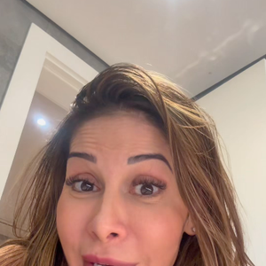 "Não ponham esta merda na bunda! Eu fui enganada há muitos anos. Tem 20 anos que eu fiz isso", desabafou Maíra Cardi