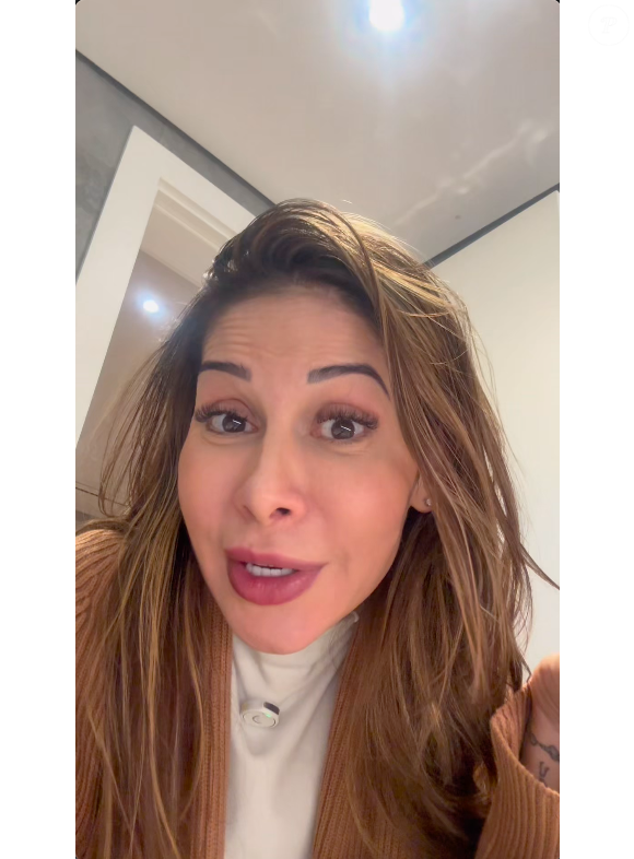 "Não ponham esta merda na bunda! Eu fui enganada há muitos anos. Tem 20 anos que eu fiz isso", desabafou Maíra Cardi