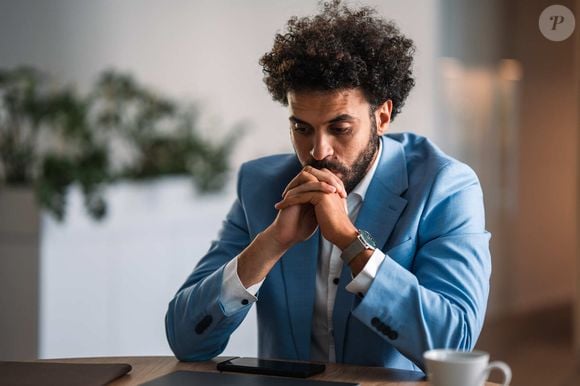 Psicólogos explicam que os homens mais velhos precisam entender com a nova geração a buscarem ajuda e se abrirem com relação aos sentimentos
