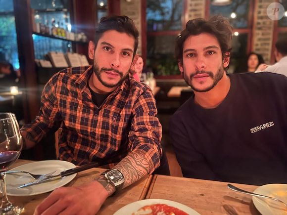 Internet em chamas! Fãs reagem à aparição do gêmeo de Shia com piadas e comparações inusitadas que tomaram conta das redes sociais