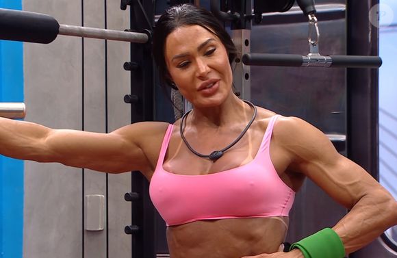 'BBB 25': Gracyanne Barbosa comentou que até teve um professor que tentou ensiná-la, mas ela 'não teve futuro'. Gracyanne afirmou que não consegue pular.