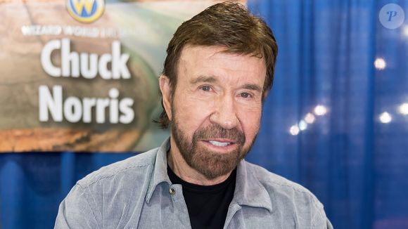 Chuck Norris era referência no ramo do cinema, das artes marciais, e também escritor; publicou sua autobiografia 'Against All Odds: My Story' em 2004.