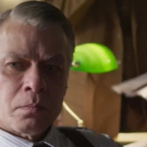 Juliano (Fabio Assunção) reverte o jogo e consegue colocar Clarice (Carol Castro) na cadeia pelo assassinato de Valéria (Julia Stockler) na novela 'Garota do Momento'