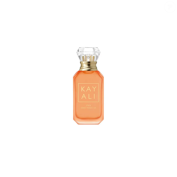 Novo perfume árabe de pêssego chega à Sephora e aposta em combinação sofisticada de frutas, flores e baunilha para conquistar quem ama fragrâncias marcantes e refrescantes