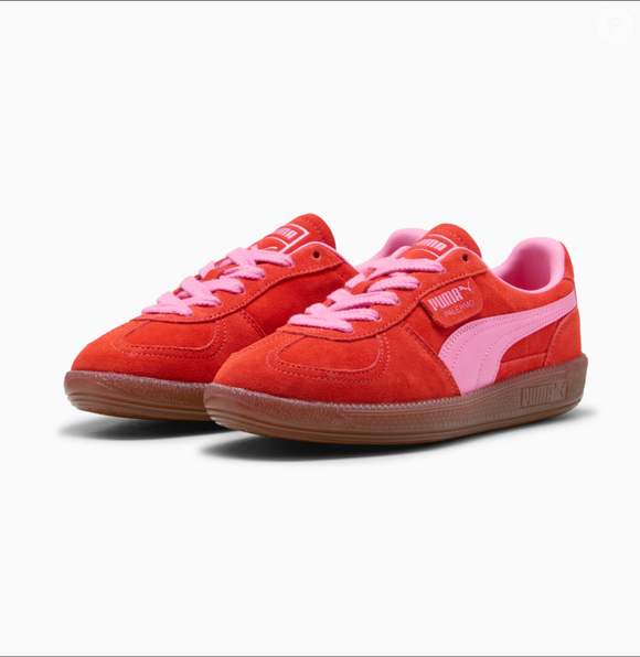 Longe dos neutros, o Puma Palermo aposta em tons de vermelho e rosa para levantar produções do trabalho ao lazer