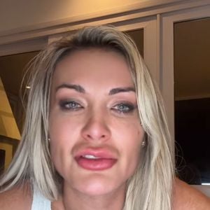 Andressa Urach assumiu que errou em um longo desabafo gravado em vídeo