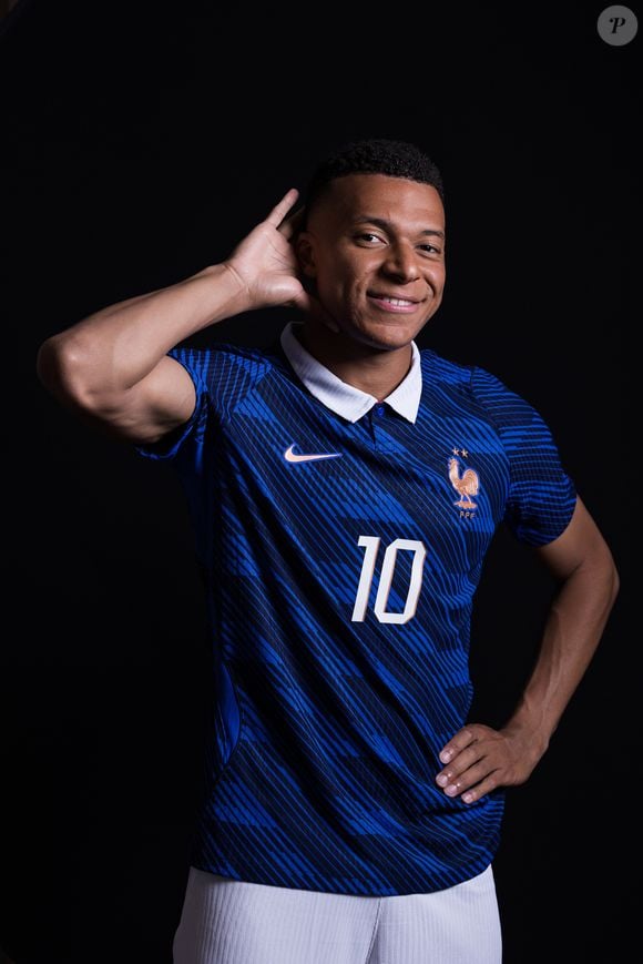 Onde mora Mbappé? Conheça a mansão de luxo do astro da França e do Real Madrid em um dos condomínios mais exclusivos da Espanha