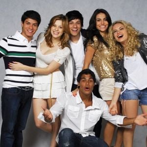 Arthur Aguiar justificou sorriso em foto após o velório de Lua Blanco: 'Era assim que ela gostaria de ver uma foto desse nosso reencontro'