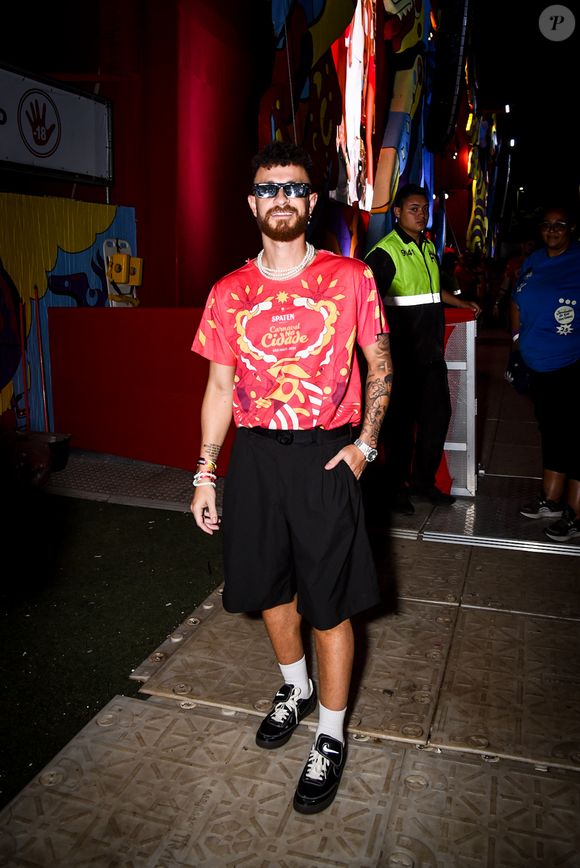 Fred Bruno ganha força por aliar carisma e formação jornalística, segundo o colunista André Romano, do Observatório da TV