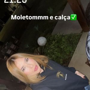 Virginia marcou presença em uma festa de São João com a família e amigos em Minas Gerais.