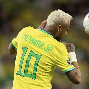 Convocado pela primeira vez por Carlo Ancelotti, Neymar disputará sua quarta Copa do Mundo com a camisa da Seleção Brasileira. O anúncio aconteceu nesta segunda-feira (18), no Museu do Amanhã, no Rio de Janeiro