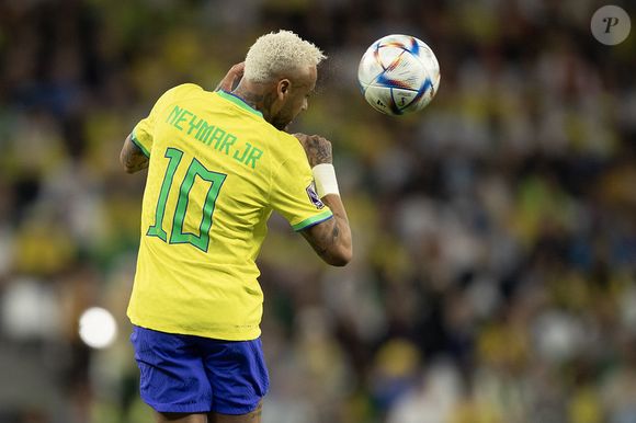 Convocado pela primeira vez por Carlo Ancelotti, Neymar disputará sua quarta Copa do Mundo com a camisa da Seleção Brasileira. O anúncio aconteceu nesta segunda-feira (18), no Museu do Amanhã, no Rio de Janeiro