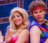 Danielle Winits e Thiago Fragoso despencaram em cima do público quando equipamento se rompeu durante uma apresentação