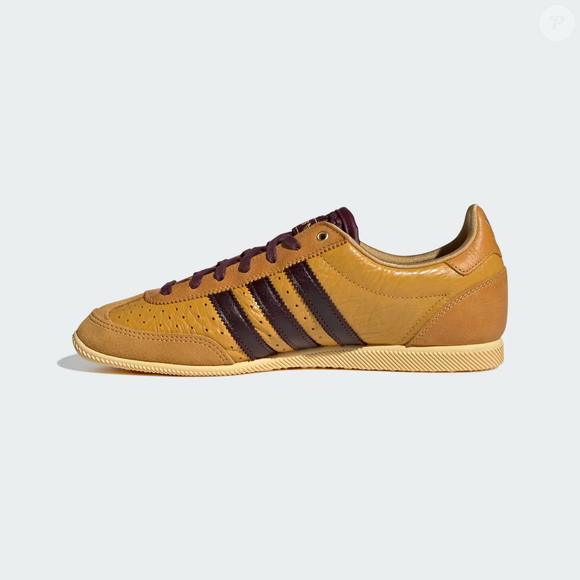 Antes da semifinal entre França e Espanha, Adidas coloca os holofotes sobre o elegante Japan na cor 'crème brûlée'