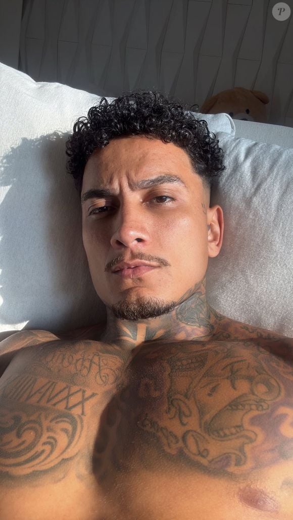 Dynho Alves: a mãe da filha mais velha do cantor veio a público expor que um internauta enviou o vídeo íntimo do pai com MC Mirella para o perfil da criança