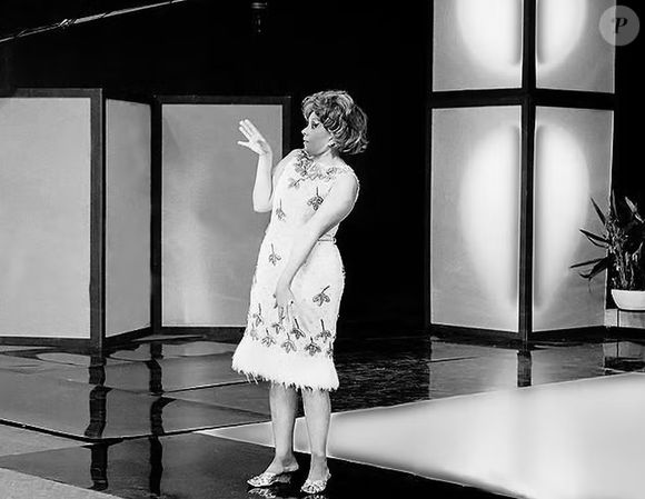 Dercy Gonçalves teve passagem pela Globo nos anos 1960 com 'Dercy Espetacular'
