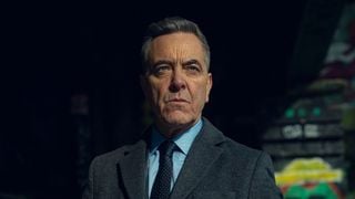 Hoje na Netflix: a série britânica que barrou o final de 'Stranger Things' do TOP 1 tem apenas 8 episódios e deixa o clima de suspense no ar