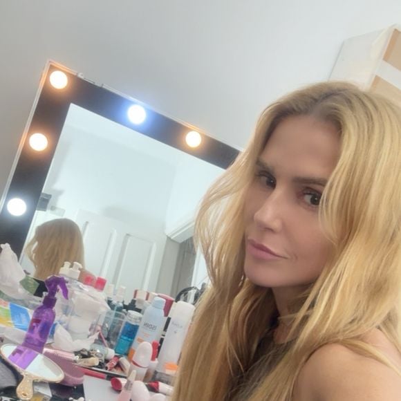 Loiríssima para o papel sensual, Deborah Secco vem cuidando mais do seu corpo, embora assuma não fazer dieta