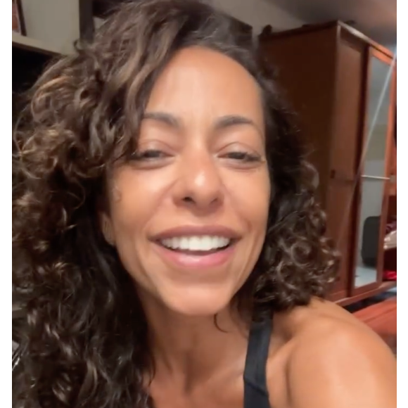 Assim está Samantha Schmütz no vídeo publicado mais recente em suas redes sociais. Jovem e cada vez mais linda!