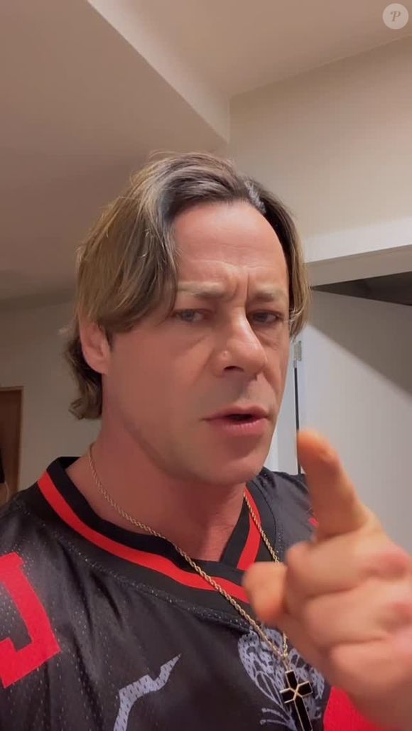 Theo Becker: ‘Segurei, mas fiquei contrariado essa noite inteira. Tomei um soco no olho. Que p… é essa?’