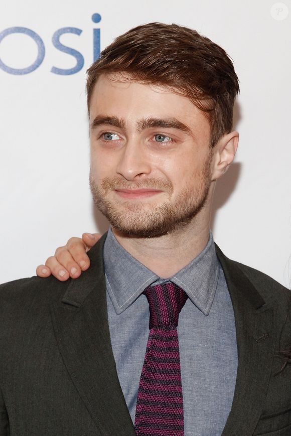 Hábito de Daniel Radcliffe de enrolar a língua em forma de 'u': essa habilidade não traz nenhuma vantagem evolutiva clara.