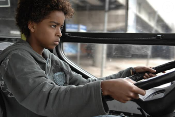 'Linha de Passe', drama brasileiro de 2008 dirigido por Walter Salles e Daniela Thomas, deixa a Netflix em 19 de julho. Premiado em Cannes, o filme emociona com uma história sobre futebol, família e superação
