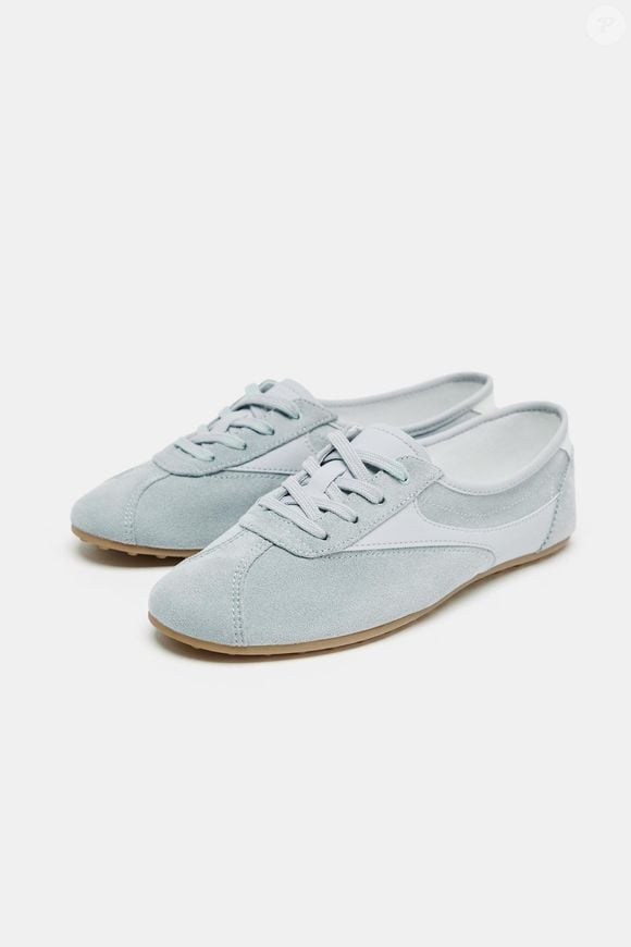 Para o calçado, dá vontade de arriscar, mas sem perder a seriedade, e estes sapatos tipo oxfords na cor azul claro da Zarra são ideais porque misturam o melhor dos tênis retrô com as sapatilhas. São o toque certo de personalidade e estilo ao look, sem exagerar nem perder elegância, por R$ 249,00