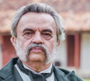 Ator José Dumont teve 95% das cenas cortadas em 'Terra Nostra' após pedofilia e briga com Benedito Ruy Barbosa