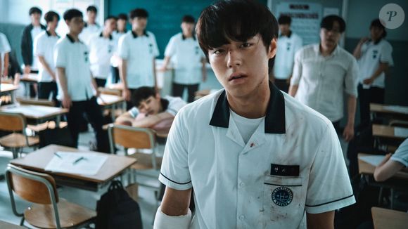 Na primeira temporada, Si-eun faz seus primeiros amigos, mas acaba no fundo do poço após Su-ho ficar em coma após uma surra