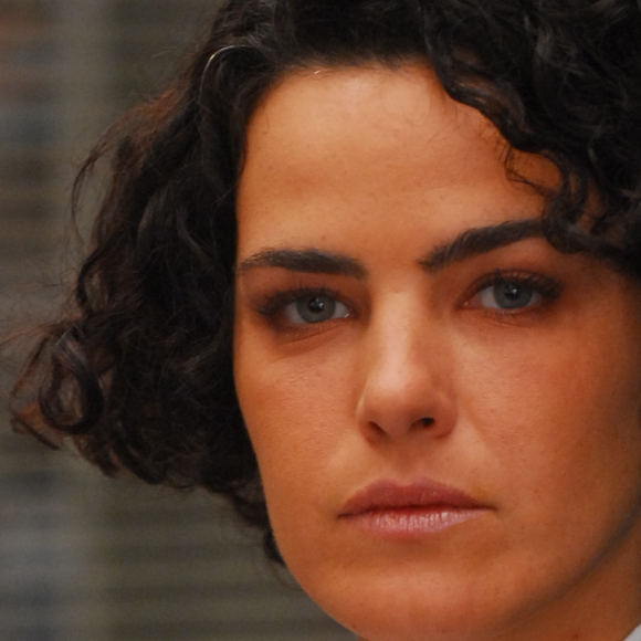 O maior motivo do impasse entre Globo e Ana Paula Arósio para 'Avenida Brasil 2' é uma 'condição drástica' sobre carreira: pode cancelar tudo e impedir o retorno triunfal