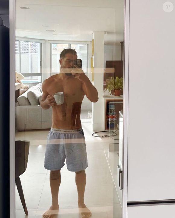 "Ele tá mega forte. Ele é fitness agora. Olhou a mãe como exemplo e resolveu se cuidar. Faz boxe, yoga, treina, se alimenta melhor, está muito nessa vibe se cuidar. O susto que eu dei fez ele querer se cuidar", disse Preta Gil em entrevista