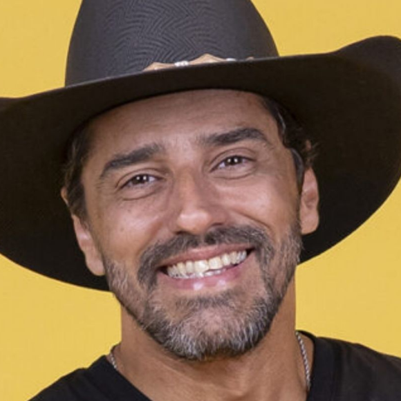 Nem Matheus & Kauan, nem Chitãozinho & Xororó: Alberto Cowboy, do 'BBB 26', é primo de dupla sertaneja famosa e poucos sabem