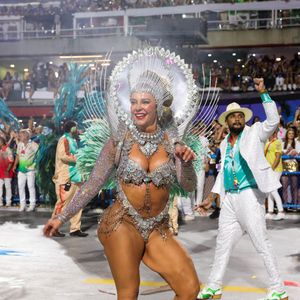 Antes de Virginia Fonseca, a atriz Paolla Oliveira era a rainha de bateria da Grande Rio.