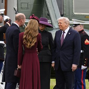 Durante uma recepção oficial no Reino Unido nesta quarta-feira (17), o presidente dos Estados Unidos, Donald Trump, protagonizou um momento curioso com a princesa de Gales, Kate Middleton.