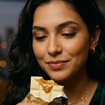 Encontrei na Sephora: o novo perfume árabe de chocolate branco e caramelo salgado é uma fragrância 'super gourmand' exclusiva, com 'cheiro de rica' e que fica irresistível na pele