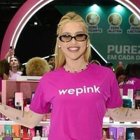 'Perdi os produtos tudo, estou triste': Virginia Fonseca vive 'perrengue chique' em viagem para encontrar Vini Jr; motivo envolve a WePink e autoridades da Espanha