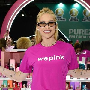 Perdeu tudo! Virginia Fonseca tem mala recheada de produtos da WePink barrada na alfândega da Espanha e desiste de recuperá-los