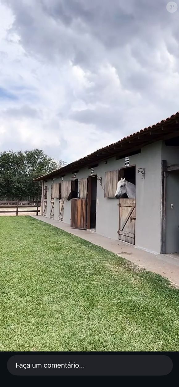 Além da estrutura da mansão, Bia do Brás tem acesso a um condomínio de alto padrão em Atibaia que conta com haras, lago e ampla área verde, de acordo com o gshow