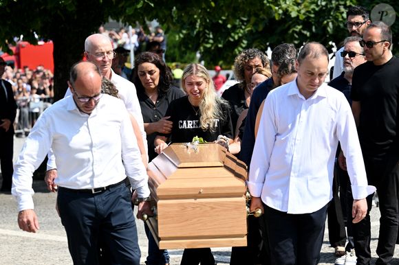 Cristiano Ronaldo preferiu não comparecer ao enterro de Diogo Jota por conta de trauma adquirido na morte do pai em 2005