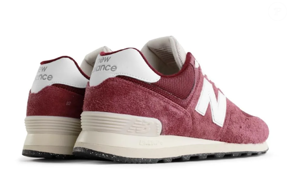 Tênis New Balance 574 V2 trouxe solado com maior amortecimento, inspirado nos clássicos sapatos de corrida.