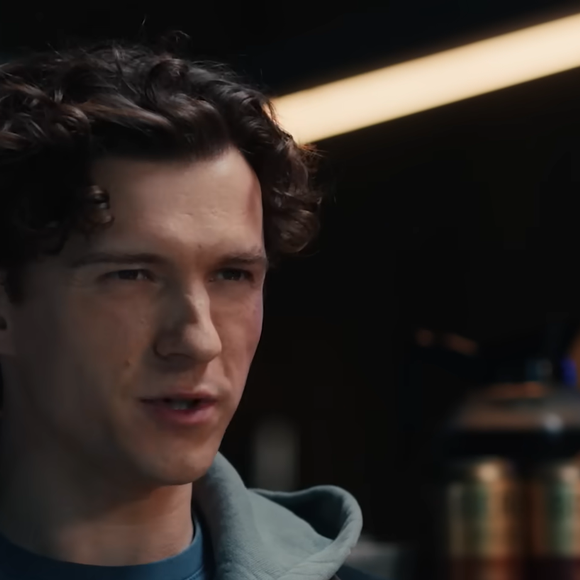 Durante a divulgação do filme 'A Odisseia', dirigido por Christopher Nolan, Tom Holland voltou a comentar a experiência de trabalhar ao lado do capitão da seleção argentina