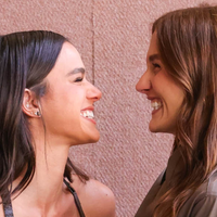 A psicologia diz que as pessoas mais magnéticas não são charmosas, engraçadas ou bem-sucedidas: são aquelas que fazem você sentir que pode parar de se esforçar