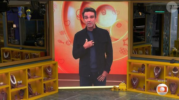 Tadeu Schmidt contou a Ana Paula Renault que perdeu o irmão há 2 dias. Momento chamou atenção na web