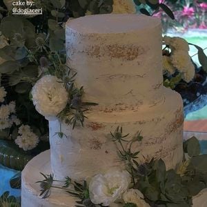 O bolo do casamento de Adriana Birolli