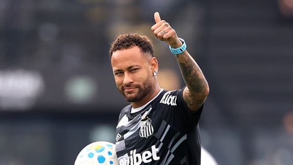 O que aconteceu com Neymar? Nova lesão causa afastamento do Santos por meses e acaba em críticas na web: 'Só volta ano que vem'